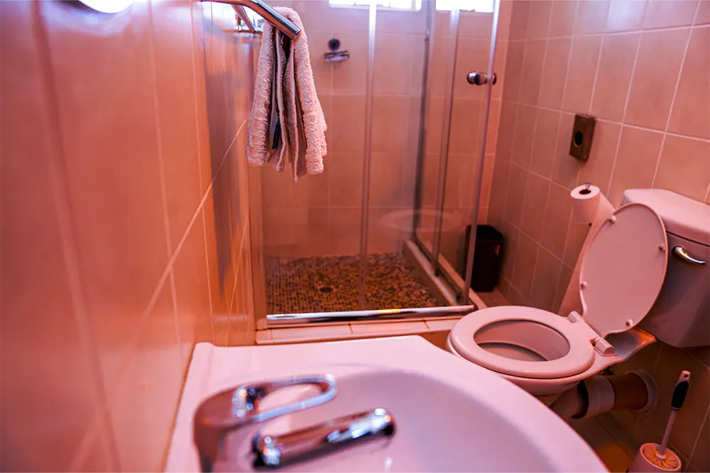 bathroom03.webp